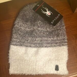 Spyder Plushy Beanie women’s hat gray & white soft hat